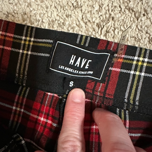 Plaid, pull on pants. - Picture 5 of 5